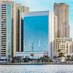 Hotel Corniche *****